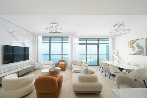 Top Floor| Full Palm Views | VOT | Upgraded