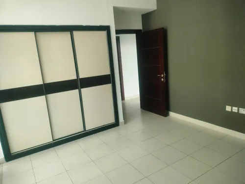 3 Bedrooms Apartment in Glitz 3