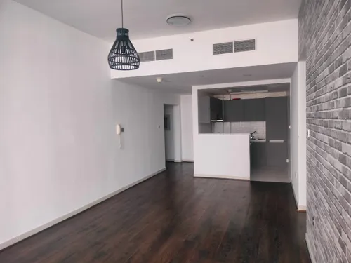 3 Bedrooms Apartment in Glitz 3