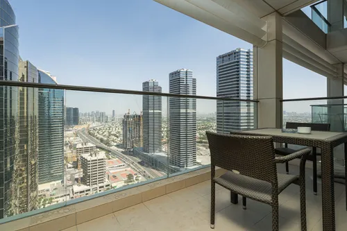 2 Bedrooms Apartment in Bonnington Tower