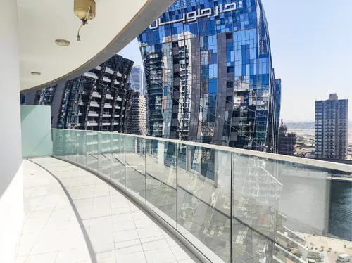 2 Bedrooms Apartment in Damac Majestine
