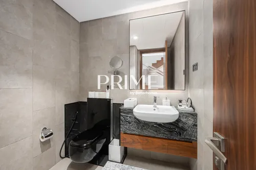 2 Bedrooms Apartment in Jumeirah Living Marina Gate