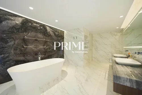 3 Bedrooms Apartment in Mansion 1