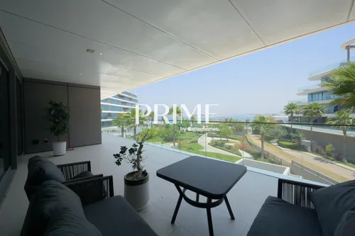 3 Bedrooms Apartment in Mansion 1