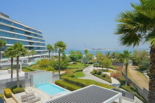 3 Bedrooms Apartment in Mansion 1