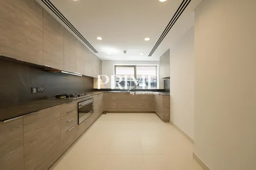 3 Bedrooms Apartment in Mansion 2