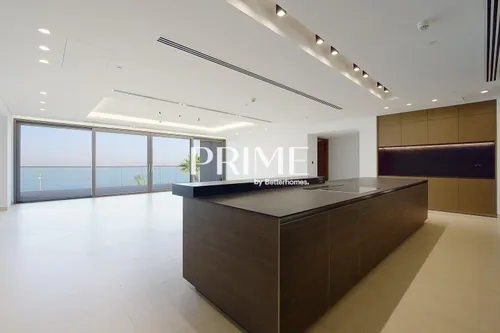 3 Bedrooms Apartment in Mansion 2