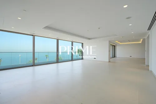 3 Bedrooms Apartment in Mansion 2