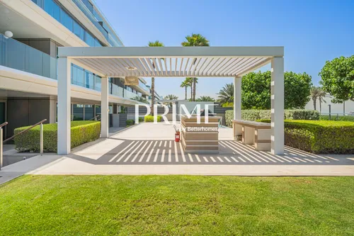3 Bedrooms Apartment in Mansion 2