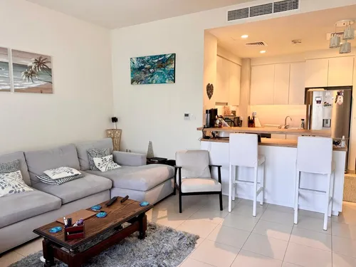 3 Bedrooms Apartment in Urbana II