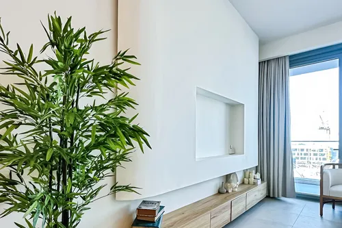 2 Bedrooms Apartment in Canal Front Residence 6