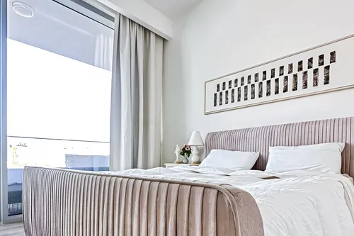 2 Bedrooms Apartment in Canal Front Residence 6