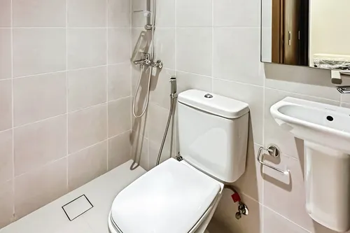 2 Bedrooms Apartment in Canal Front Residence 6