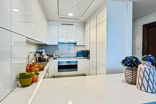2 Bedrooms Apartment in Canal Front Residence 6