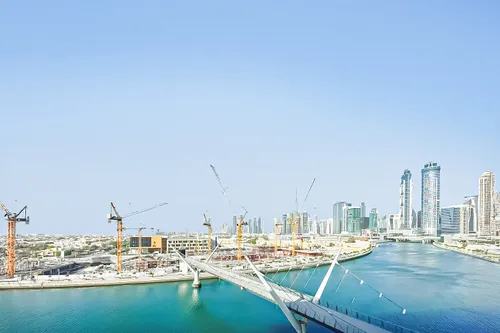2 Bedrooms Apartment in Canal Front Residence 6