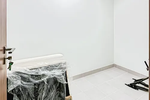 2 Bedrooms Apartment in Canal Front Residence 6