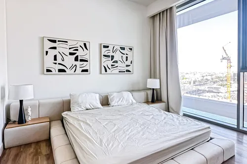 2 Bedrooms Apartment in Canal Front Residence 6