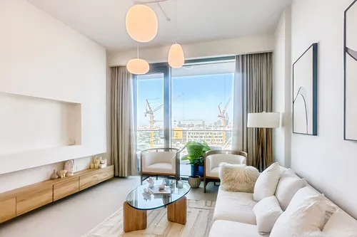 2 Bedrooms Apartment in Canal Front Residence 6