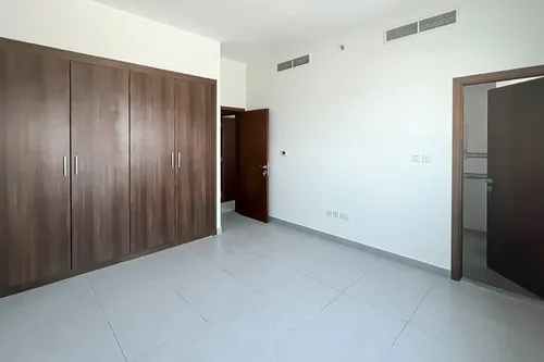 2 Bedrooms Apartment in Ikarus Tower