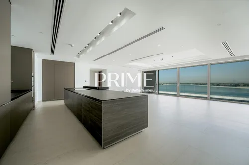 4 Bedrooms Apartment in Mansion 1