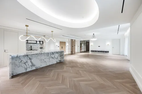 Luxurious | Fully Renovated | Unfurnished