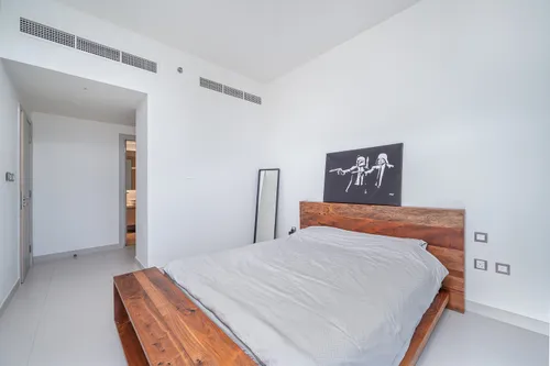 2 Bedrooms Apartment in The Cove Building 1