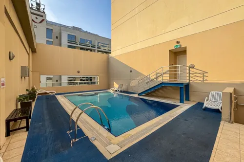 1 Bedroom Apartment in Mayfair Residency