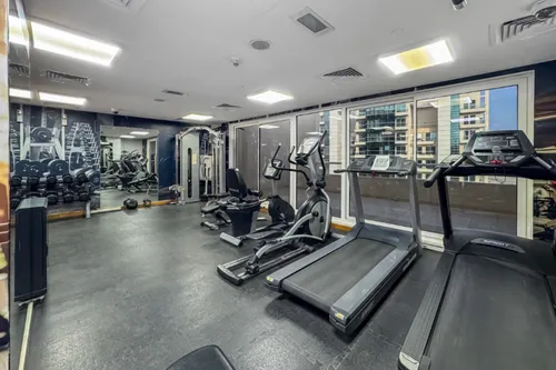 1 Bedroom Apartment in Mayfair Residency