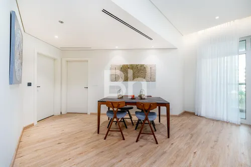 2 Bedrooms Apartment in Al Hallawi