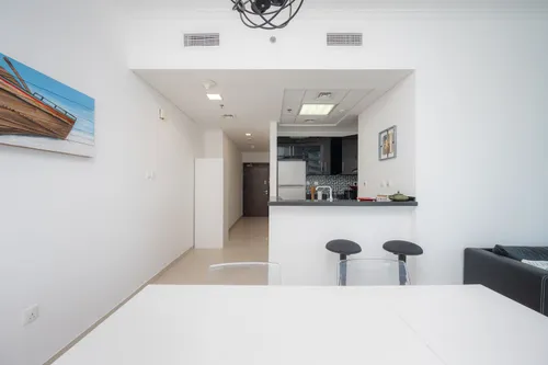 1 Bedroom Apartment in Botanica Tower