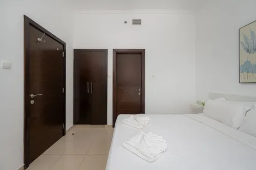 1 Bedroom Apartment in Botanica Tower