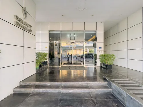 1 Bedroom Apartment in Botanica Tower