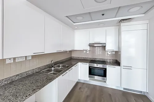 1 Bedroom Apartment in Bay Square