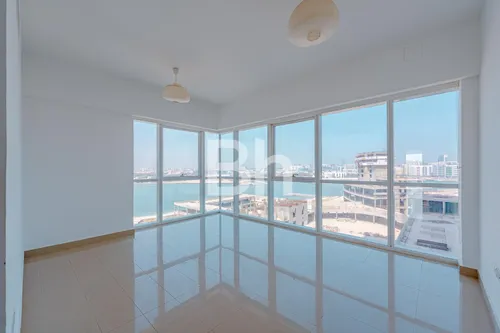 Marina and Island View | Modern | Make it Yours