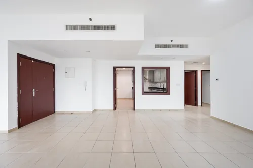 3 Bedrooms Apartment in Rimal 5