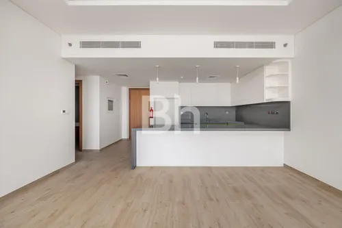 Pool Park View | Prime Location | Ready to Move-in