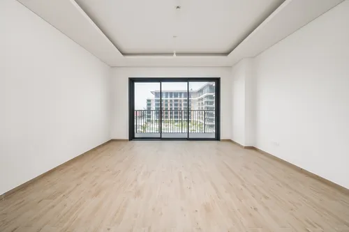 2 Bedrooms Apartment in Central Park Building 1