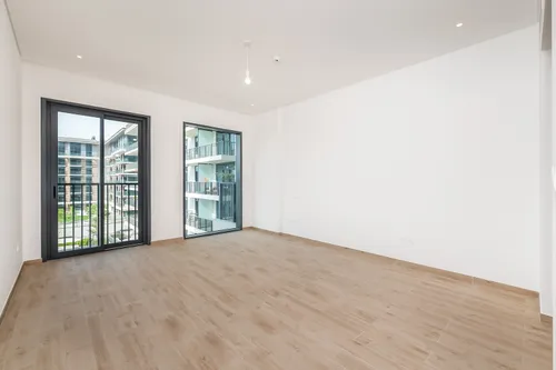 2 Bedrooms Apartment in Central Park Building 1