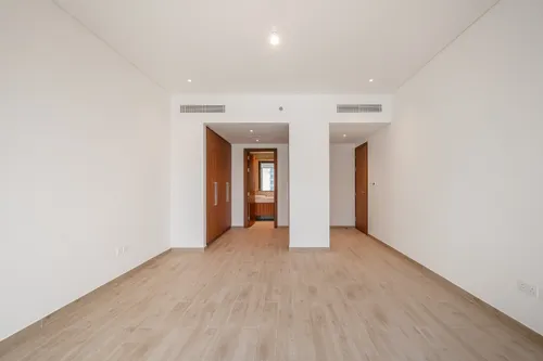 2 Bedrooms Apartment in Central Park Building 1
