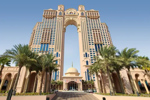 2 Bedrooms Apartment in Fairmont Marina Residence