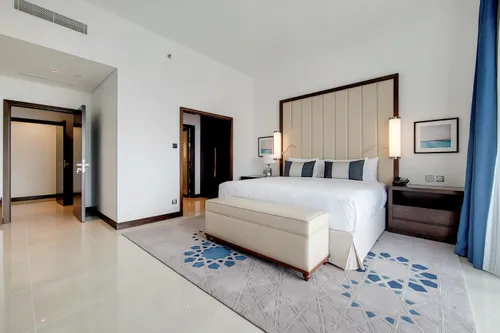 2 Bedrooms Apartment in Fairmont Marina Residence