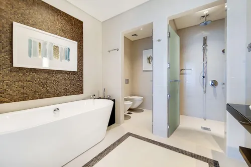 3 Bedrooms Apartment in Fairmont Marina Residence