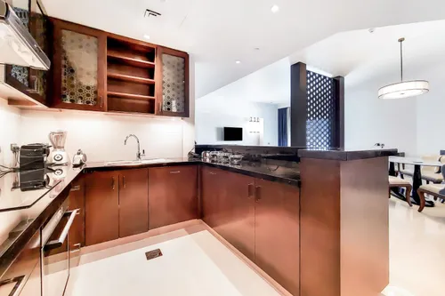 3 Bedrooms Apartment in Fairmont Marina Residence