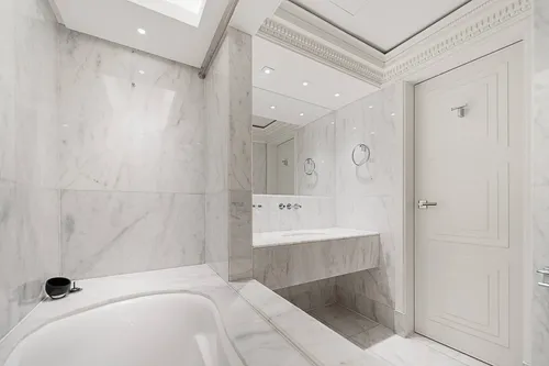 1 Bedroom Apartment in Bellevue Tower 2