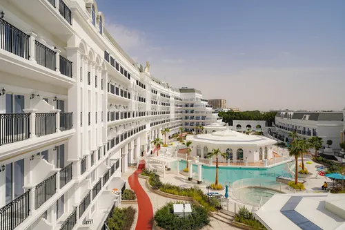 3 Bedrooms Apartment in Vincitore Benessere
