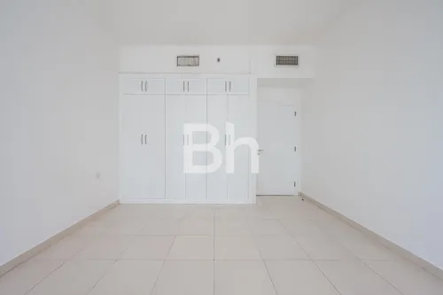 2 Bedrooms Apartment in Marina Sail