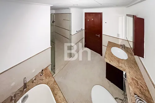 1 Bedroom Apartment in South Ridge 3