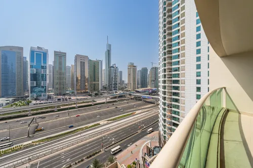 3 Bedrooms Apartment in Marina Mansions