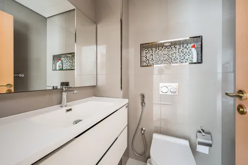 3 Bedrooms Apartment in Marina Mansions