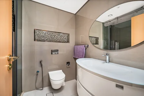 3 Bedrooms Apartment in Marina Mansions